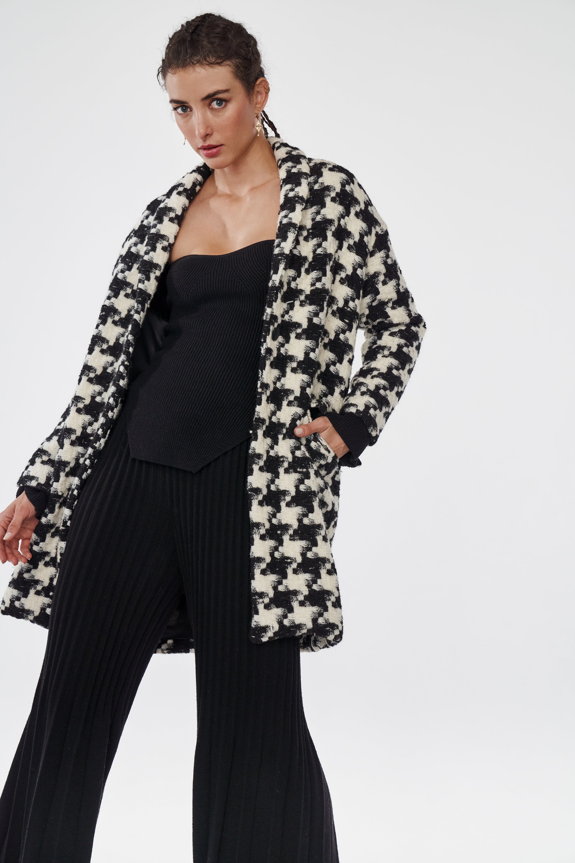 CURSI COAT- BLACK & WHITE